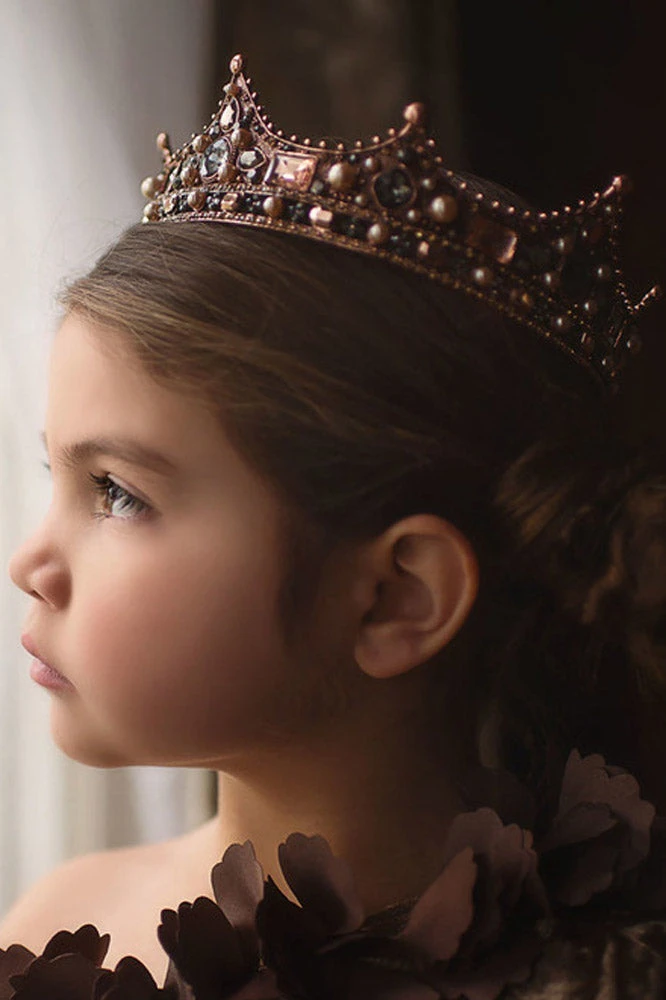 TRISH SCULLY HOME HER ROYAL MAJESTY CROWN Accessories