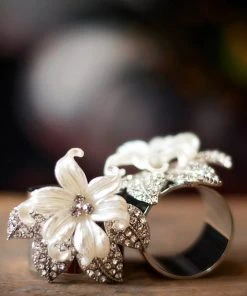 TRISH SCULLY Mother's Day Gift Guide FLEUR BLANCHE NAPKIN RING SET OF 2