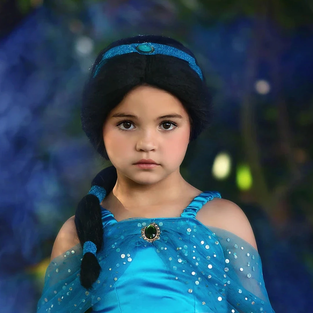 TRISH SCULLY BRUNETTE WIG