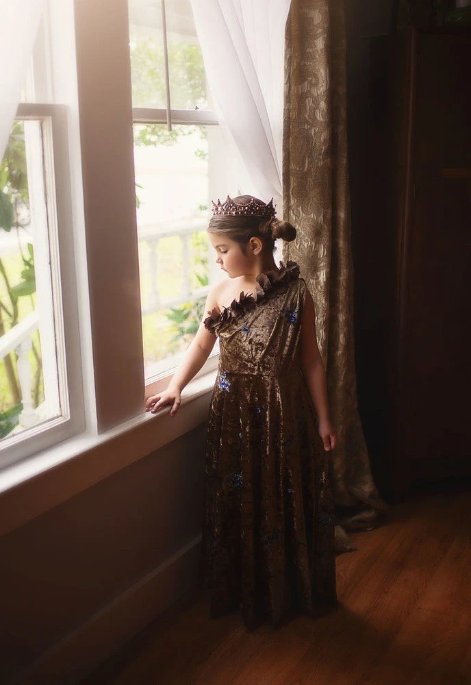 TRISH SCULLY HOME HER ROYAL MAJESTY CROWN Accessories