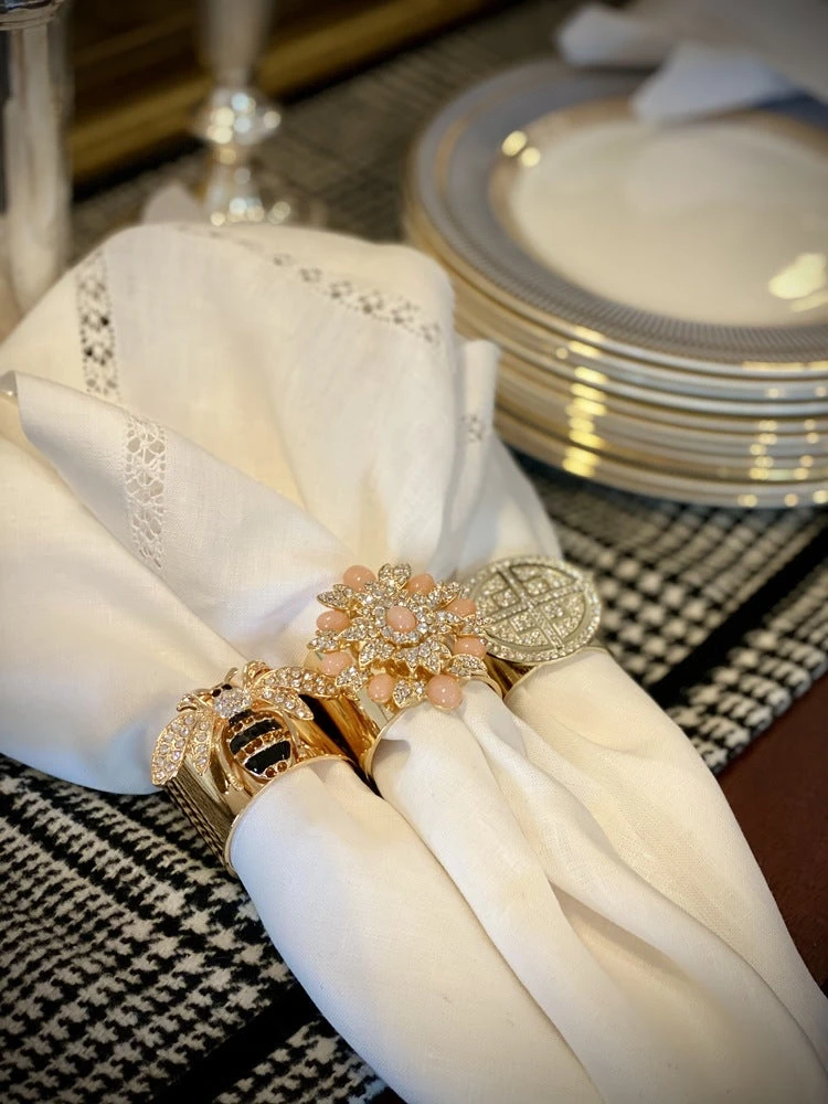 TRISH SCULLY SIGNATURE NAPKIN RING SET OF 2