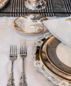 TRISH SCULLY HOME MILANO WHITE JACQUARD TABLE CLOTH 116" X 56" RECTANGLE