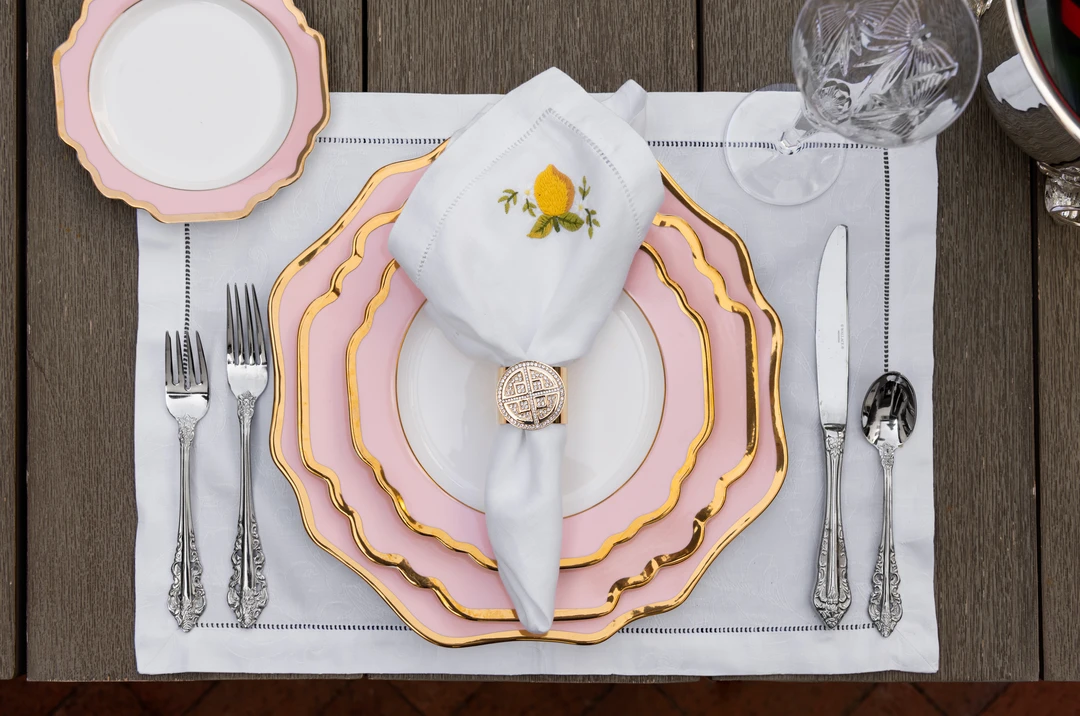 TRISH SCULLY HOME MILANO WHITE JACQUARD PLACEMATS SET OF 4