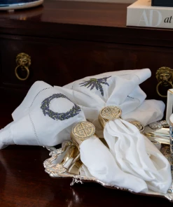 TRISH SCULLY HOME ITALIAN LINEN WREATH EMBROIDERED NAPKIN, SET OF 4