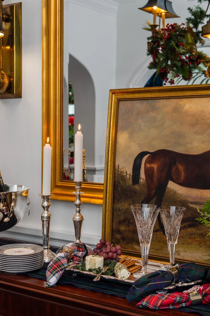 TRISH SCULLY HOME SILVER PLATED WINDSOR PLATTER